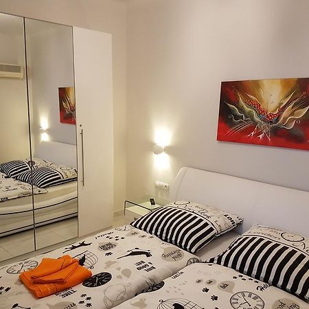 Laura White Tower Apartment Salonicco Esterno foto
